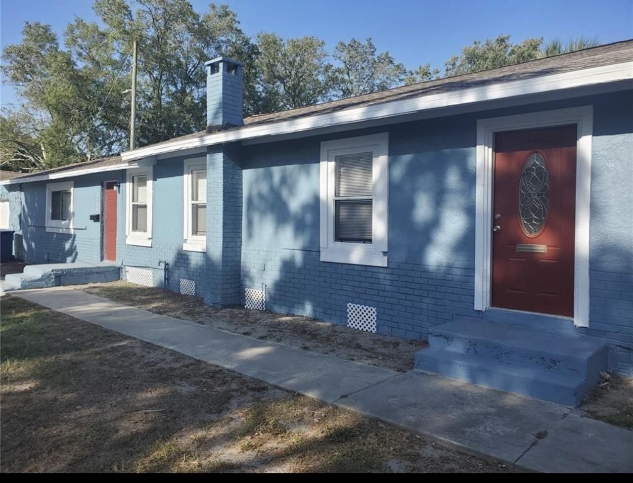 Blue residence exterior in St. Petersburg, Florida
